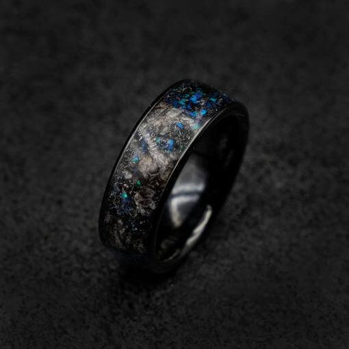 THE POLLUX men's wedding band