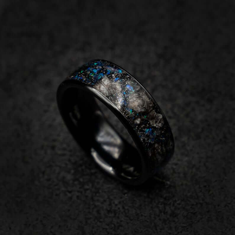 THE POLLUX men's wedding band